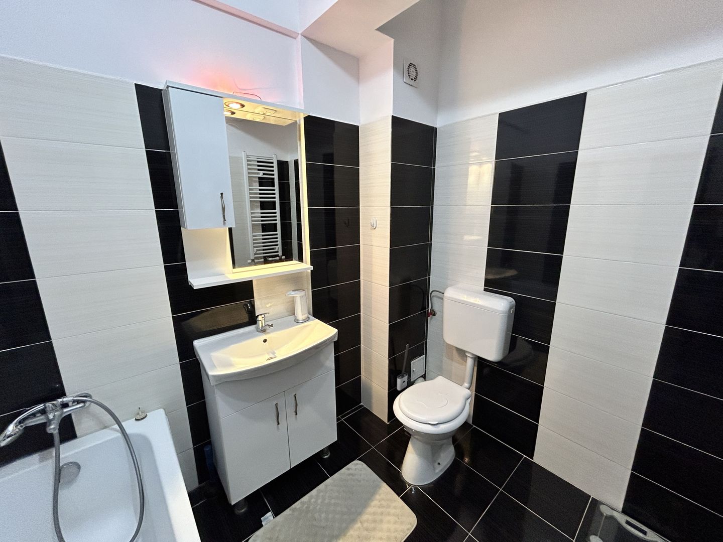 APARTAMENT 3 CAMERE CARTIERUL LATIN | PRELUNGIREA GHENCEA - Poză 8