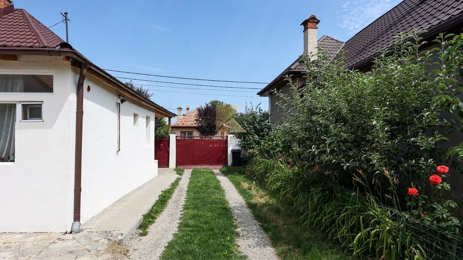 Casă renovată, teren 394 mp – Râșnov, str. Misu Popp, zonă centrală - Poză 24