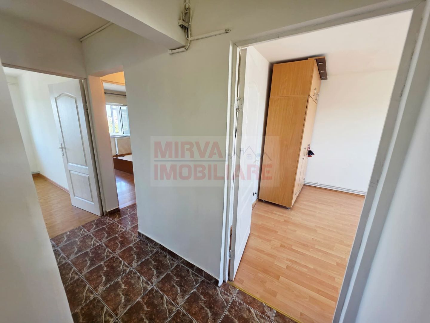Vanzare apartament 3 camere, 2 băi, decomandat – Enăchiță Văcărescu - Poză 9