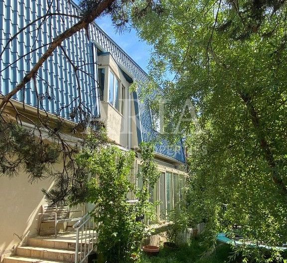 Vilă cu piscină | COMPLEX REZIDENTIAL EROU IANCU NICOLAE - Poză 5