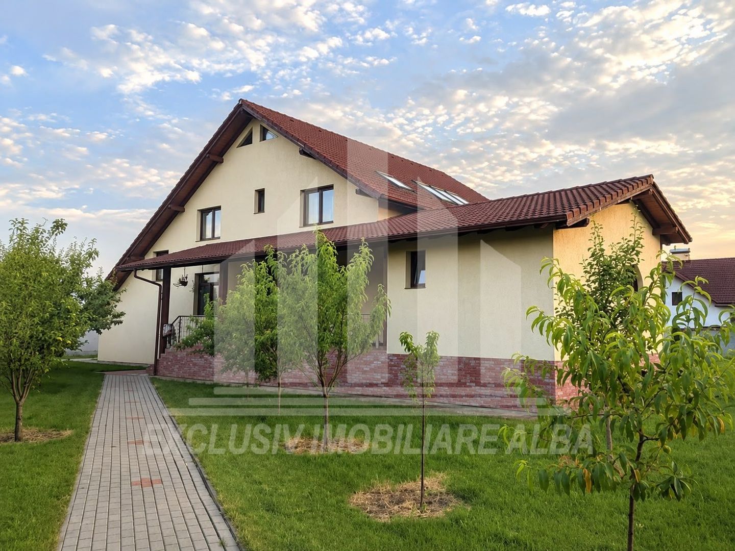 Casa individuala | 400 mp | Toate utilitatile | Alba-Micesti - Poză 2