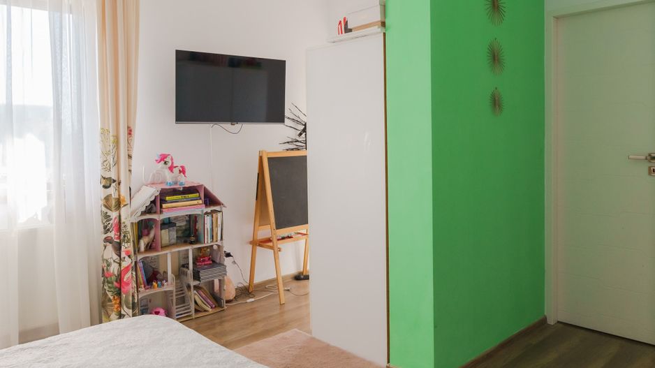 PALAZU MARE -  Vila Duplex cu 4 Camere, Panorama Superba si Curte Amenajata - Poză 35