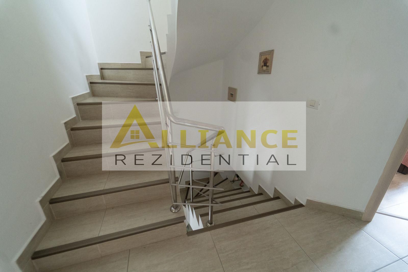 Casa insiruita | 4 camere + mansarda | mobilata si utilata | 2 loc. P - Poză 5