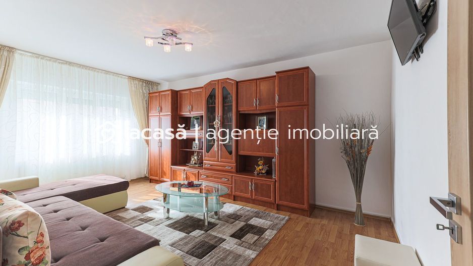 Rezervat De vânzare apartament spațios cu 2 camere decomandat etaj 3 - Poză 3