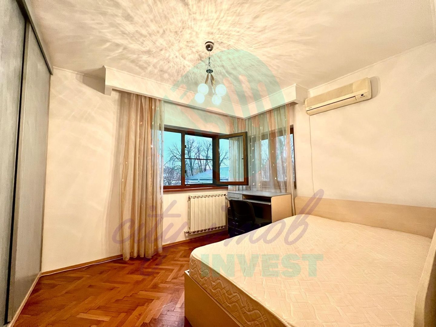Apartament  3 CAMERE in bloc boutique-CENTRALA PROPRIE-80 mp - Poză 4