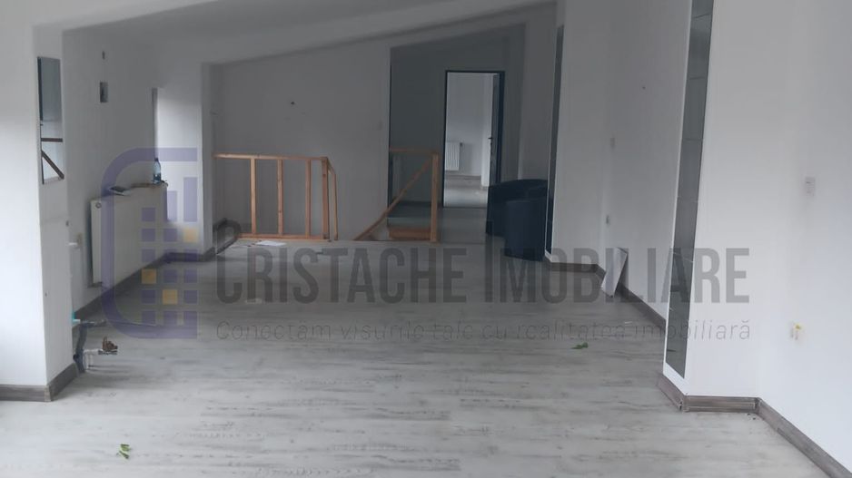 Vila Ds+P+1 (open space)_230 mp_renovat 2024_Buzești (P-ța Victoriei) - Poză 10