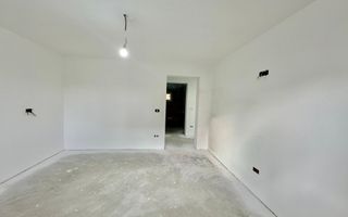 Casă individuală de vanzare  cu garaj și curte proprie – Hălchiu - Poză 8