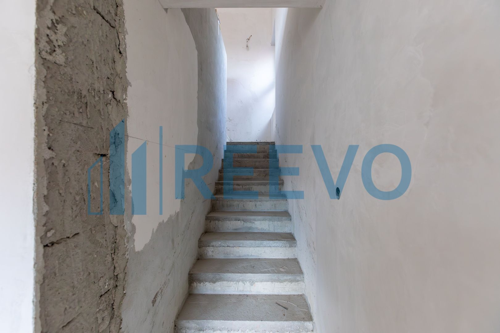 Vilă modernă în Cartierul CFR, cu mansardă și garaj - Poză 13