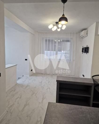 De închiriat Duplex 5 camere (parter + demisol) - vila Piata Romana - Poză 6