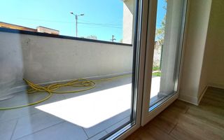 Apartament 61 mp modern finisat la cheie, gradina si terasa Selimbar - Poză 10