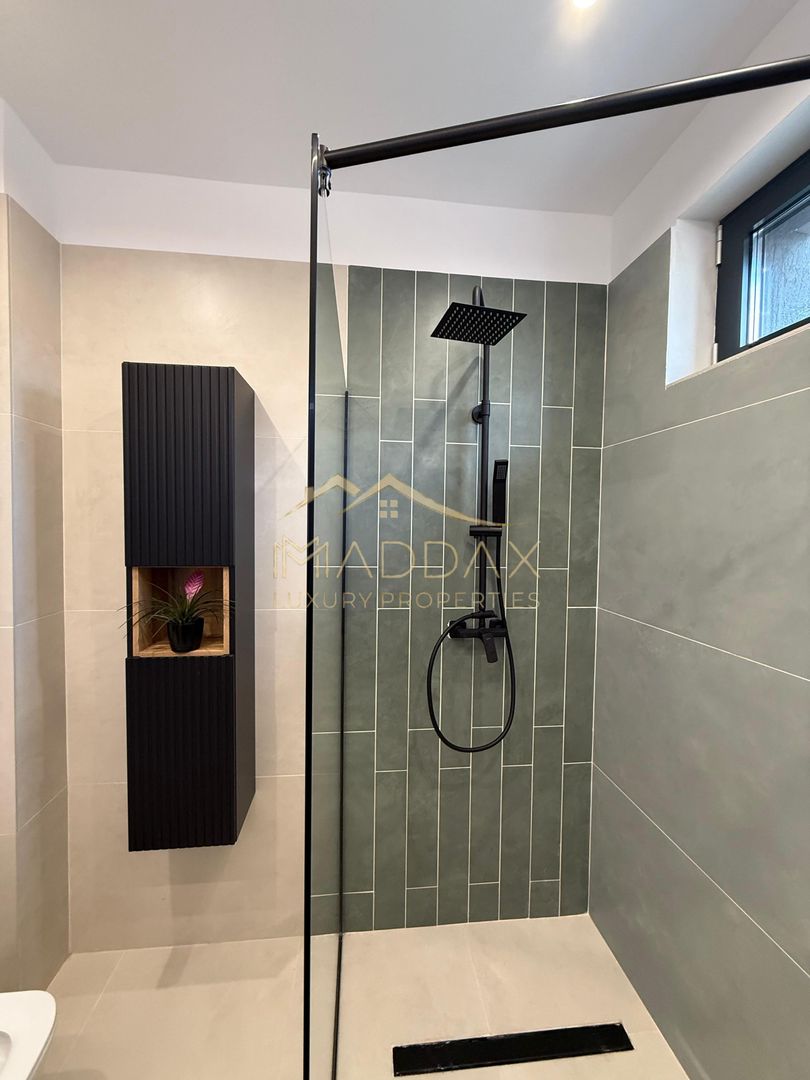 Vilă **6 camere  **451mp // Zona Iancu Nicolae - Poză 31