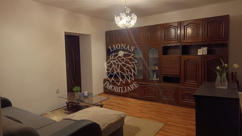 Apartament 3 camere-etaj 2-parcare- ideal investitie,  Ultracentral - Poză 2