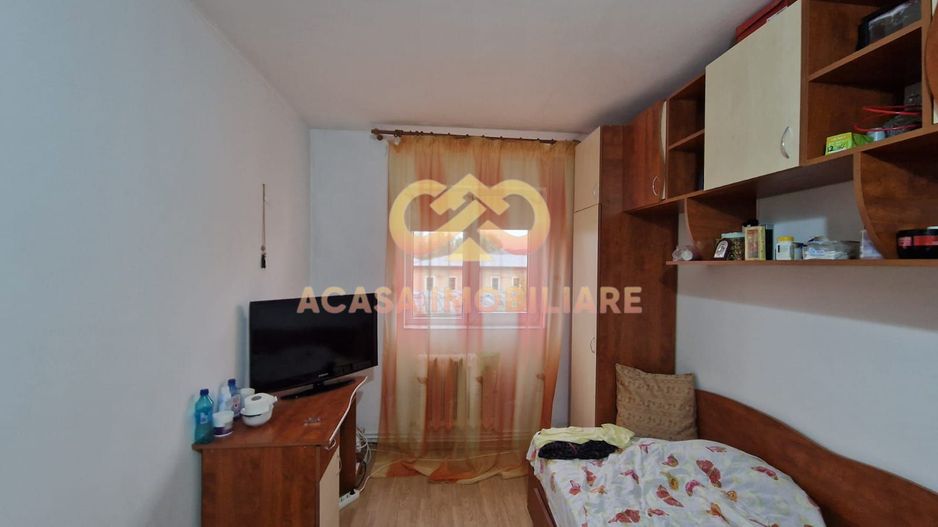 APARTAMENT 3 CAMERE ETAJ 3  59MP MOBILAT - Poză 4