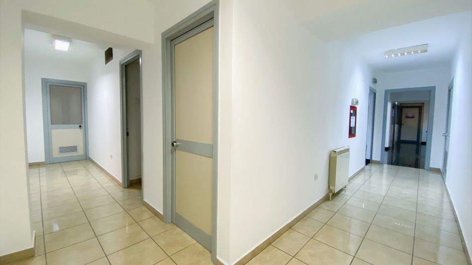 De inchiriat in cladire birouri P+5 etaje – PARTER - Poză 6