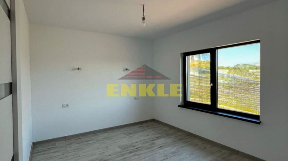 De vânzare casă nouă in Curtești - Poză 4