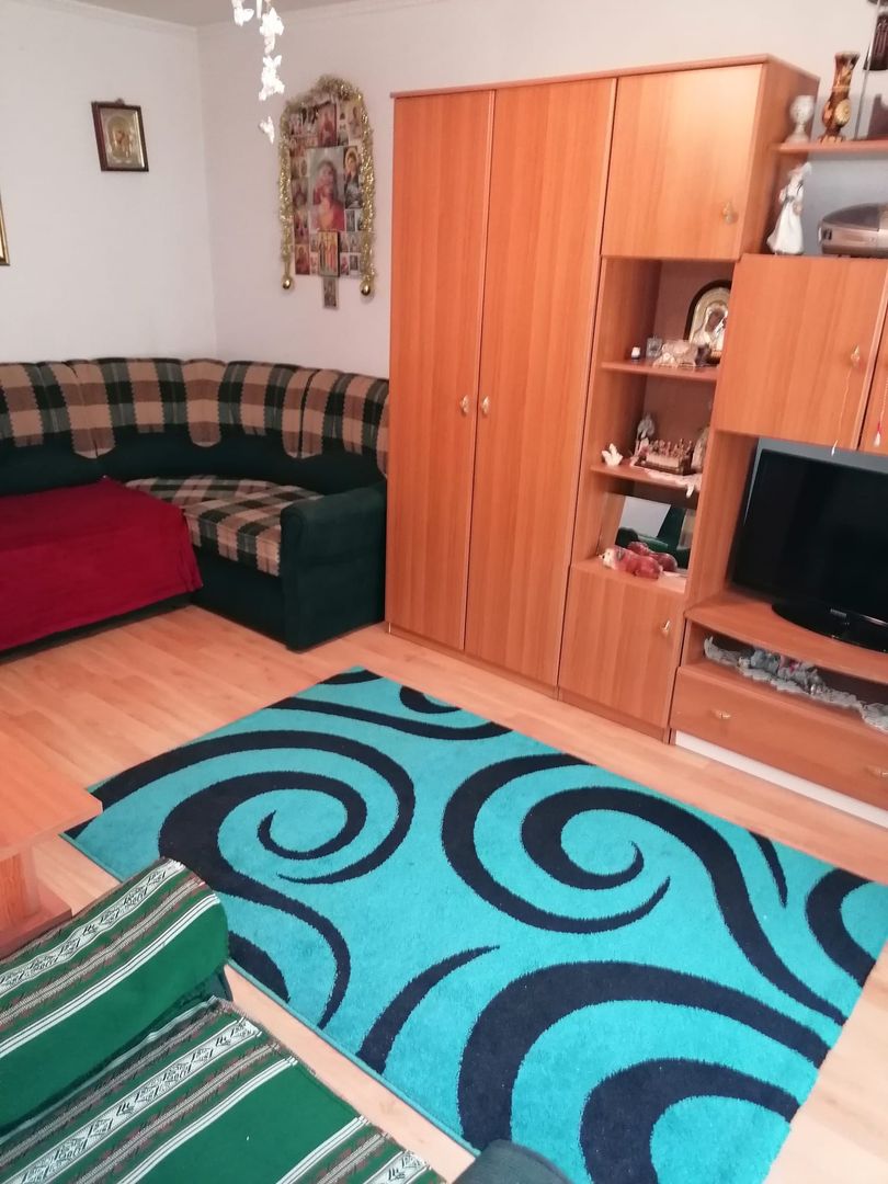 Apartament 2 camere,sector 4,etaj 2 din 4, liber imediat - Poză 2