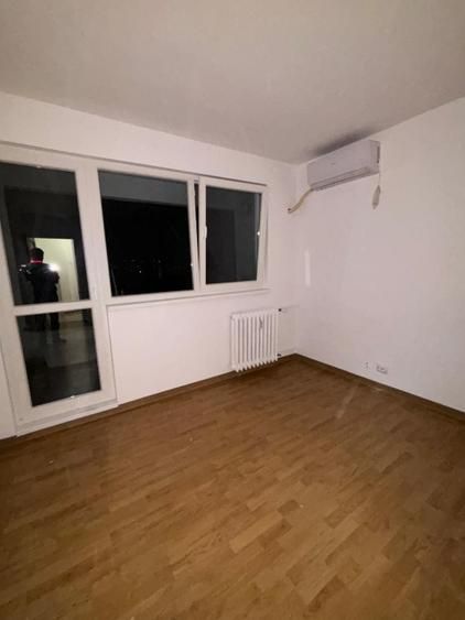 Apartament 2 camere de vanzare Drumul Taberei - Poză 7