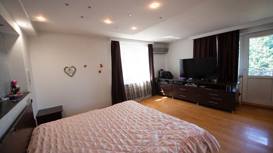 Casa de vanzare 9 camere potential investitie Cornetu teren 1200mp - Poză 16