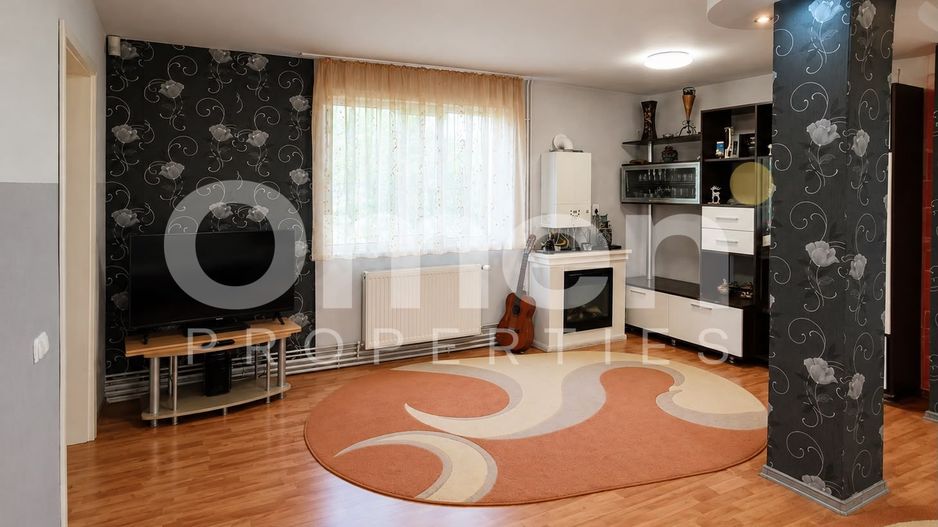Casă P+M cu piscină și teren 1100 mp – Zona Vrancei, Baia Mare - Poză 2