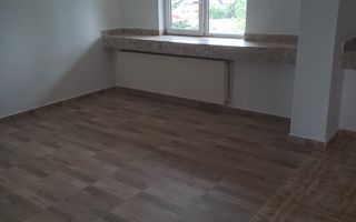 Etaj de inchiriat/ camere+ bai/bucatarie/spalatorie - Poză 15