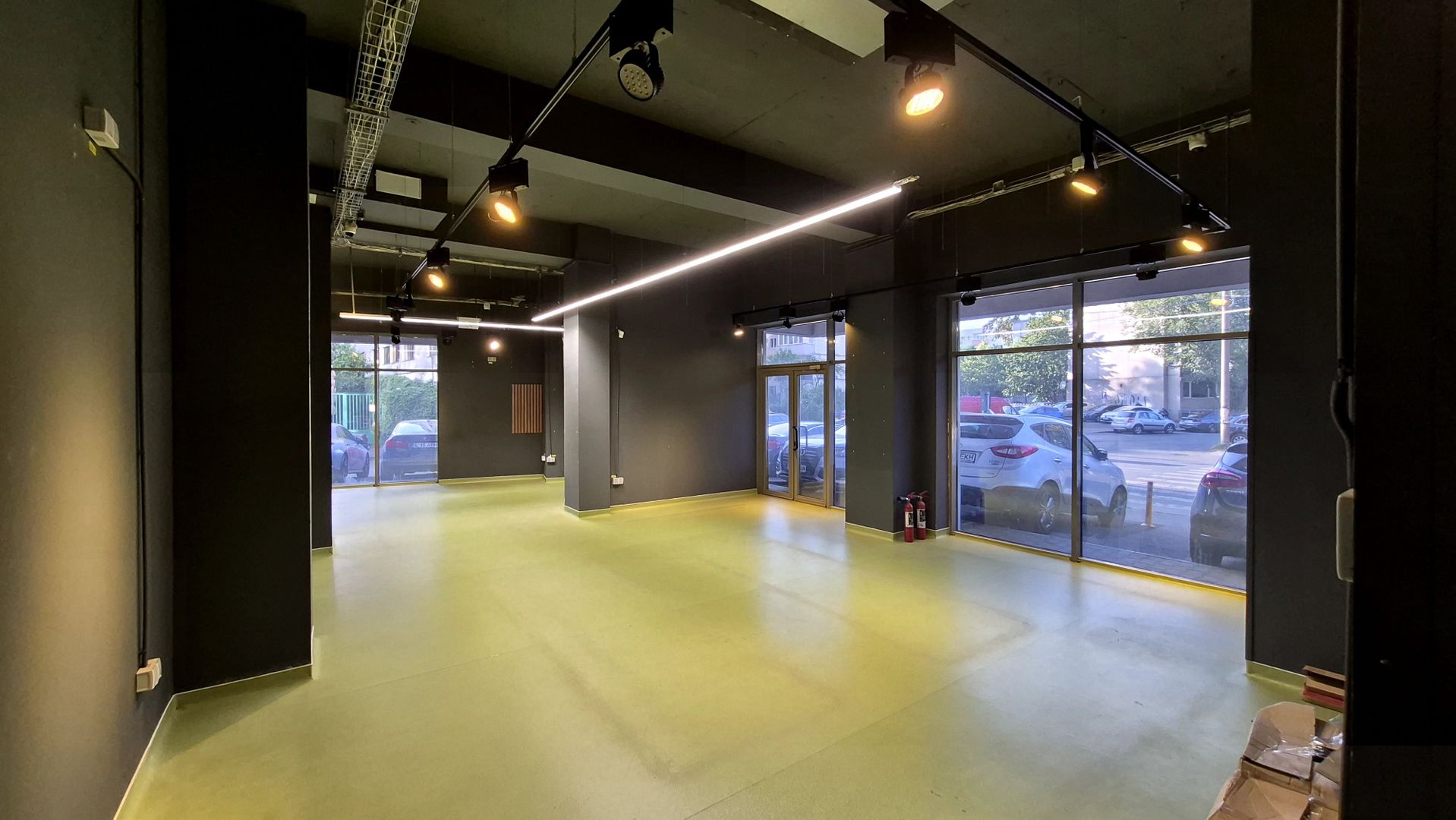 Spatiu comercial 143,03 mp - Vitan Mall - str. Zizin - Poză 1
