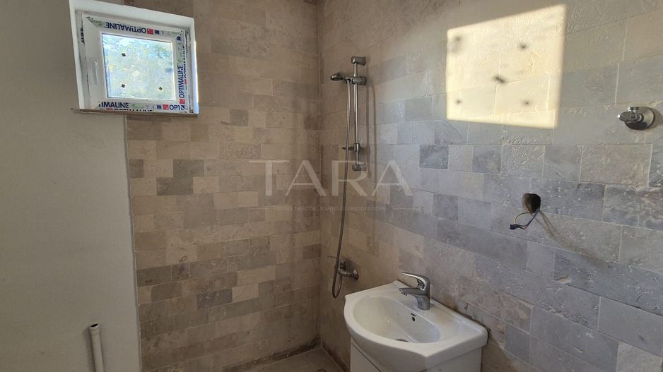 Casă individuala, renovată, mobilată și utilată, zona centrala. - Poză 6
