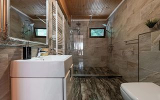 Cabana la Munte, ideală pentru vacanțe sau investiție! - Poză 15
