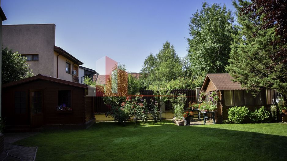 Vila spatioasa cu teren mare Jollie Ville - Poză 10