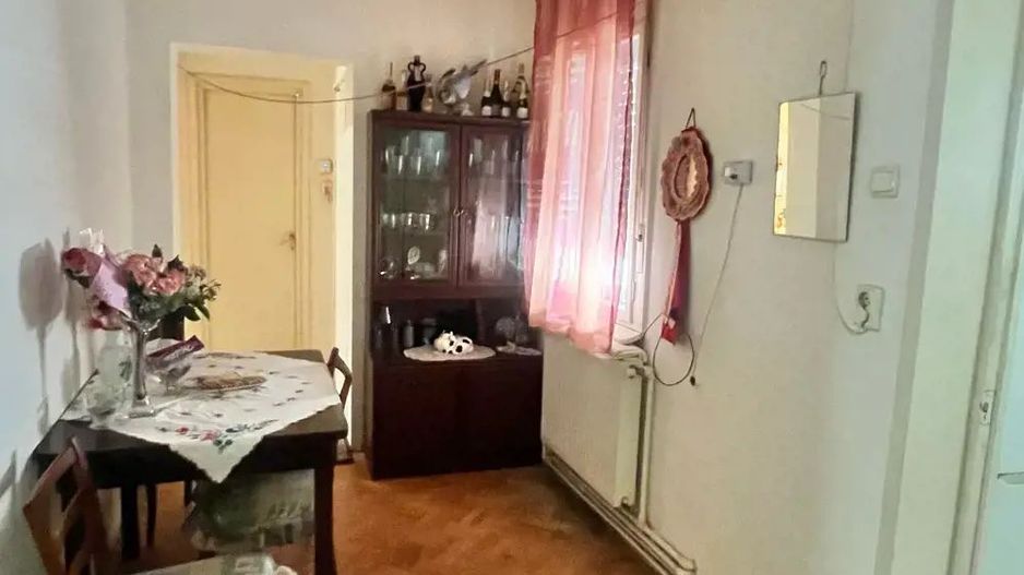 BRASADAS vinde ap 3 cam etaj 1/4 Careiului. - Poză 5