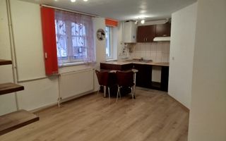 Apartament de vanzare in Sibiu pe doua niveluri (parter+etaj) - Poză 1