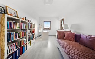 Resedinta impunatoare cu teren generos de 2.012 mp in Buna Ziua! - Poză 7