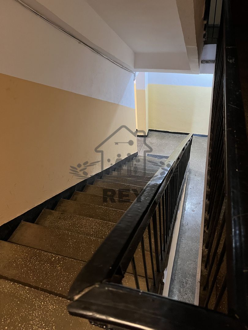 Apartament 4 camere decomandate 4 balcoane etaj 1 Str. Bâlea/Sibiu - Poză 14