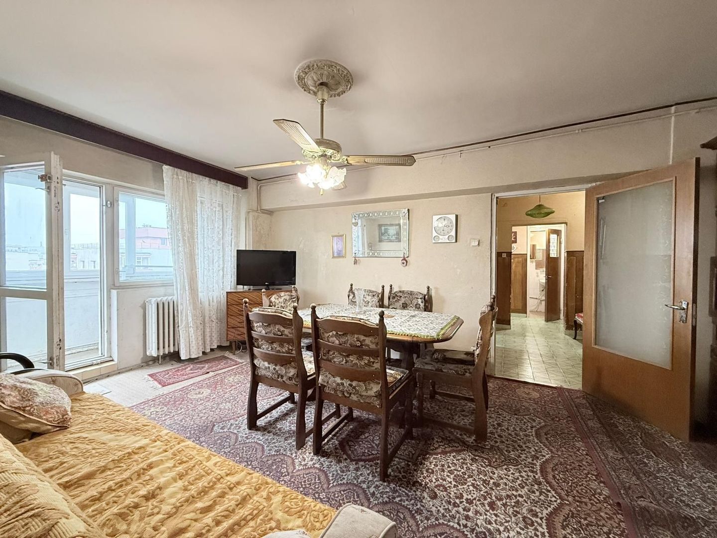 3 camere | Teiul Doamnei | Bloc din 83 | Reabilitat - Poză 1