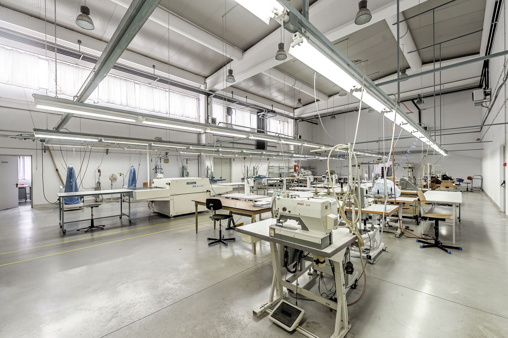 Oportunitate: Hală de producție și depozitare cu birouri în Arad - Poză 10