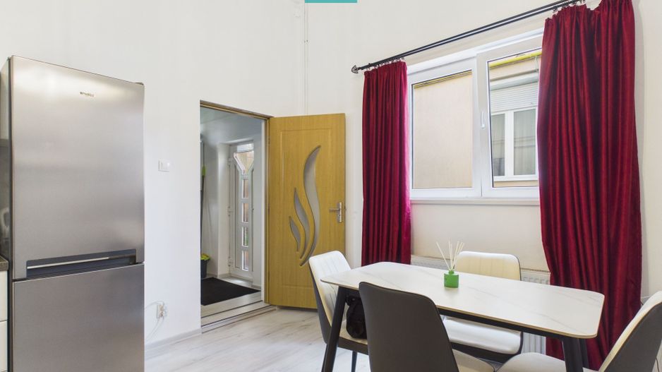 Apartament două camere decomandat ultracentral - Poză 4