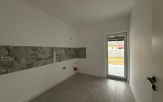 Duplex pe parter – compartimentare excelentă, teren generos. - Poză 6