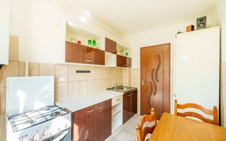 Apartament cu 3 camere de închiriat Vlaicu - Poză 6
