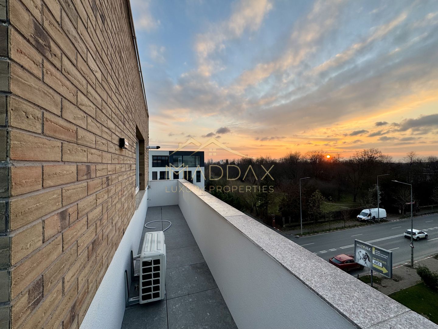 Duplex cu 4 Camere *211mp* / 2 parking / Erou Iancu Nicolae - Poză 13