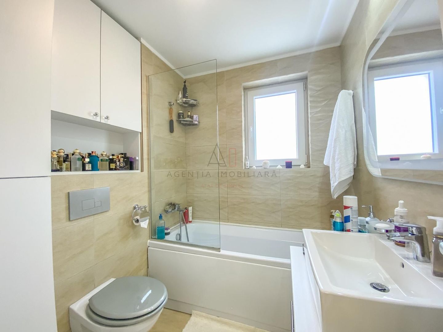 Casa 3 camere - Complex Cosmopolis - Poză 13