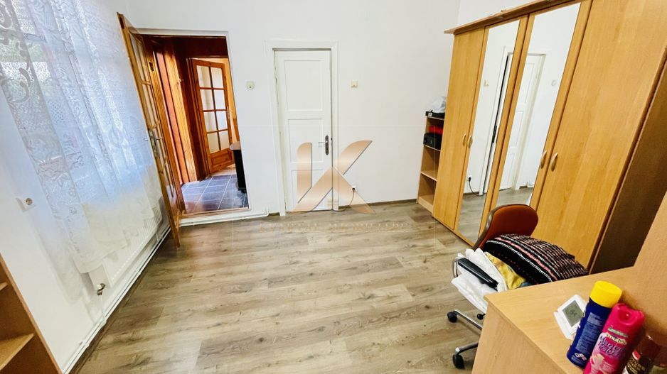 Casa 3 camere , 74 mp , loc de parcare Zona Ultracentrală! Negociabil - Poză 6