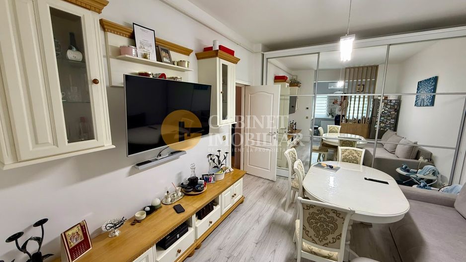 3 CAMERE DECOMANDAT-- MOBILAT+ UTILAT-- ROND PACURARI - Poză 3