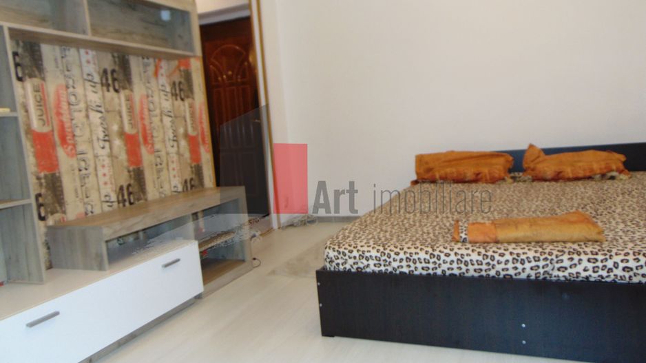 Apartament cu o camera, garsoniera Titan metrou - Poză 3