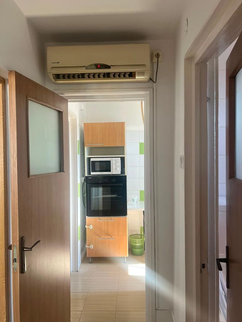 De închiriat 2 camere | AC | balcon | Drumul Taberei | Pet Friendly - Poză 3