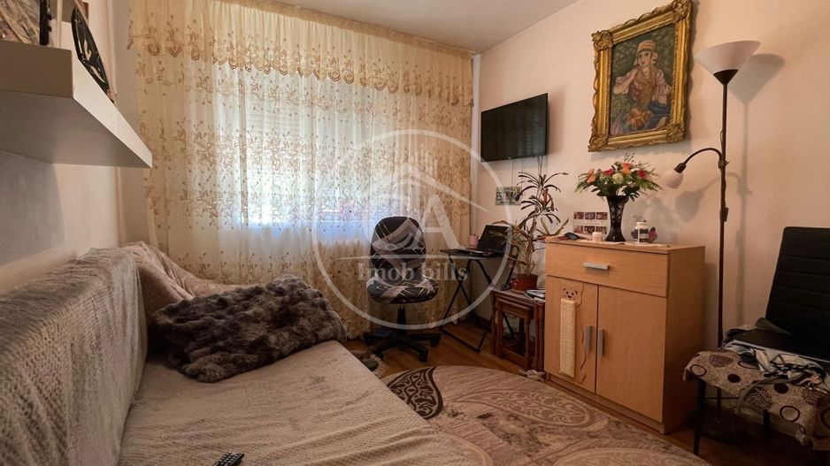 Apartament cu o cameră de vânzare in zona Rogerius, Oradea - Poză 2