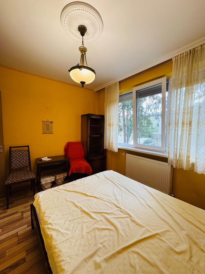 Apartament cu 3 camere pe str. Aluminei langa Liceul Ortodox - Poză 6