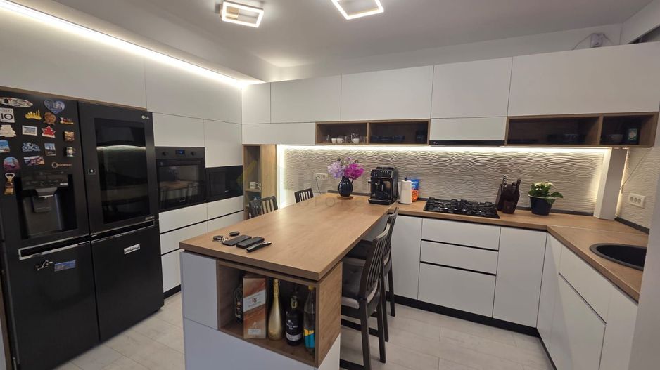 Vilă tip duplex cu mansardă, piscină și design modern – Tunari - Poză 12