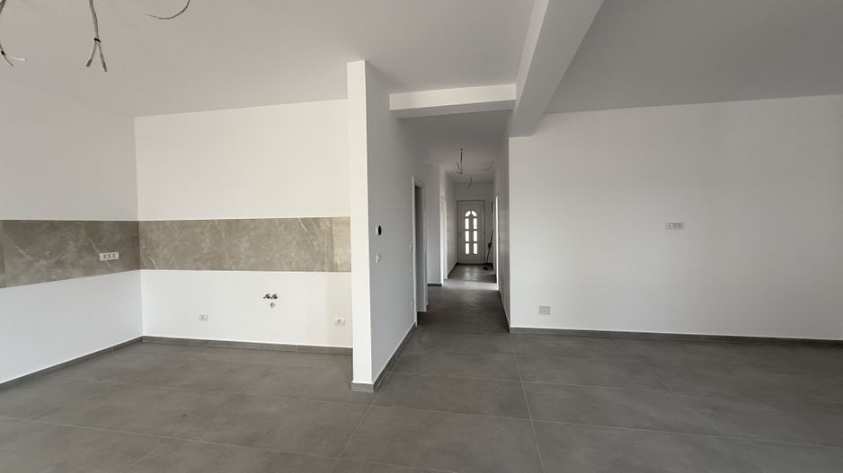 DUPLEX PE PARTER - Poză 3