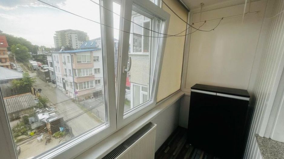 Inchiriere apartament modern, spatios, zona centrala, Teilor - Poză 5