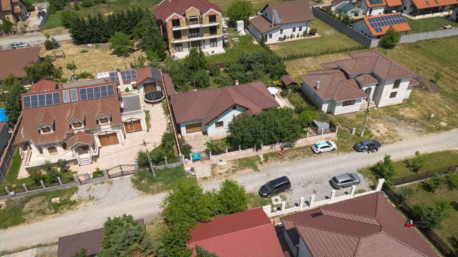 Casă cochetă în Sânleani - Cartierul Florilor - Poză 47