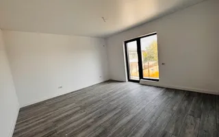 Casă premium de vânzare în zona Miorița - Poză 12